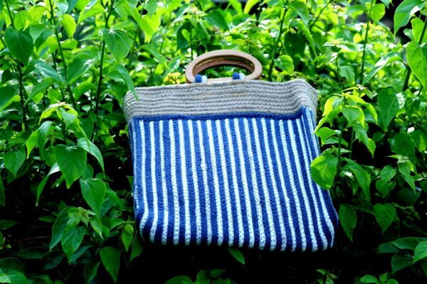SRI-005-JUTE AND COTTON WITH WOODEN HANDLE - Image 3